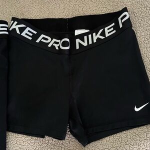 ✨Nike Pro Shorts Pair x2✨